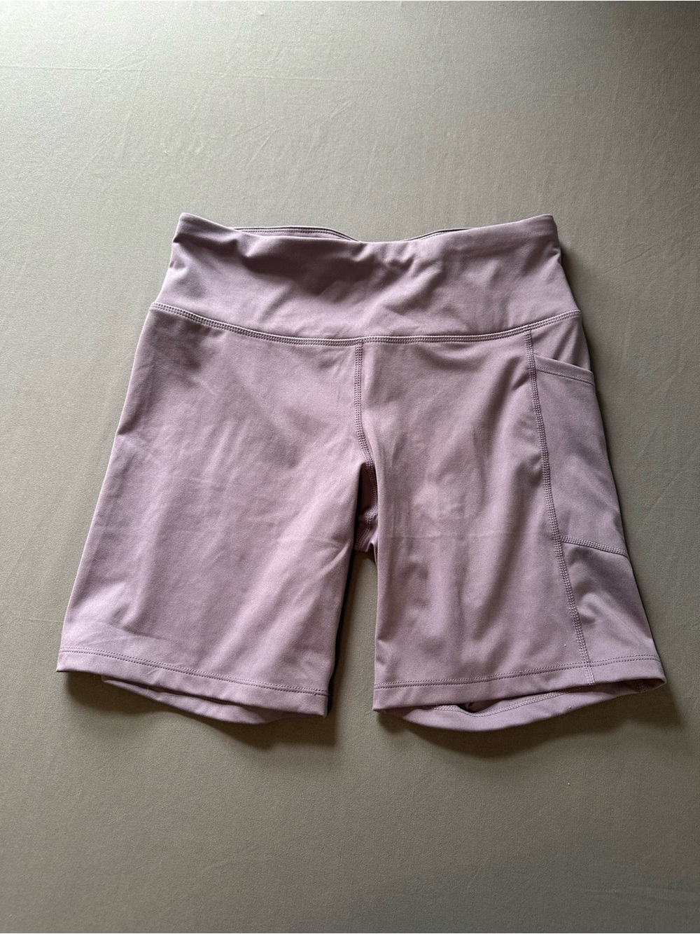 DKNY High-Waist Bike Shorts in Mauve (L)